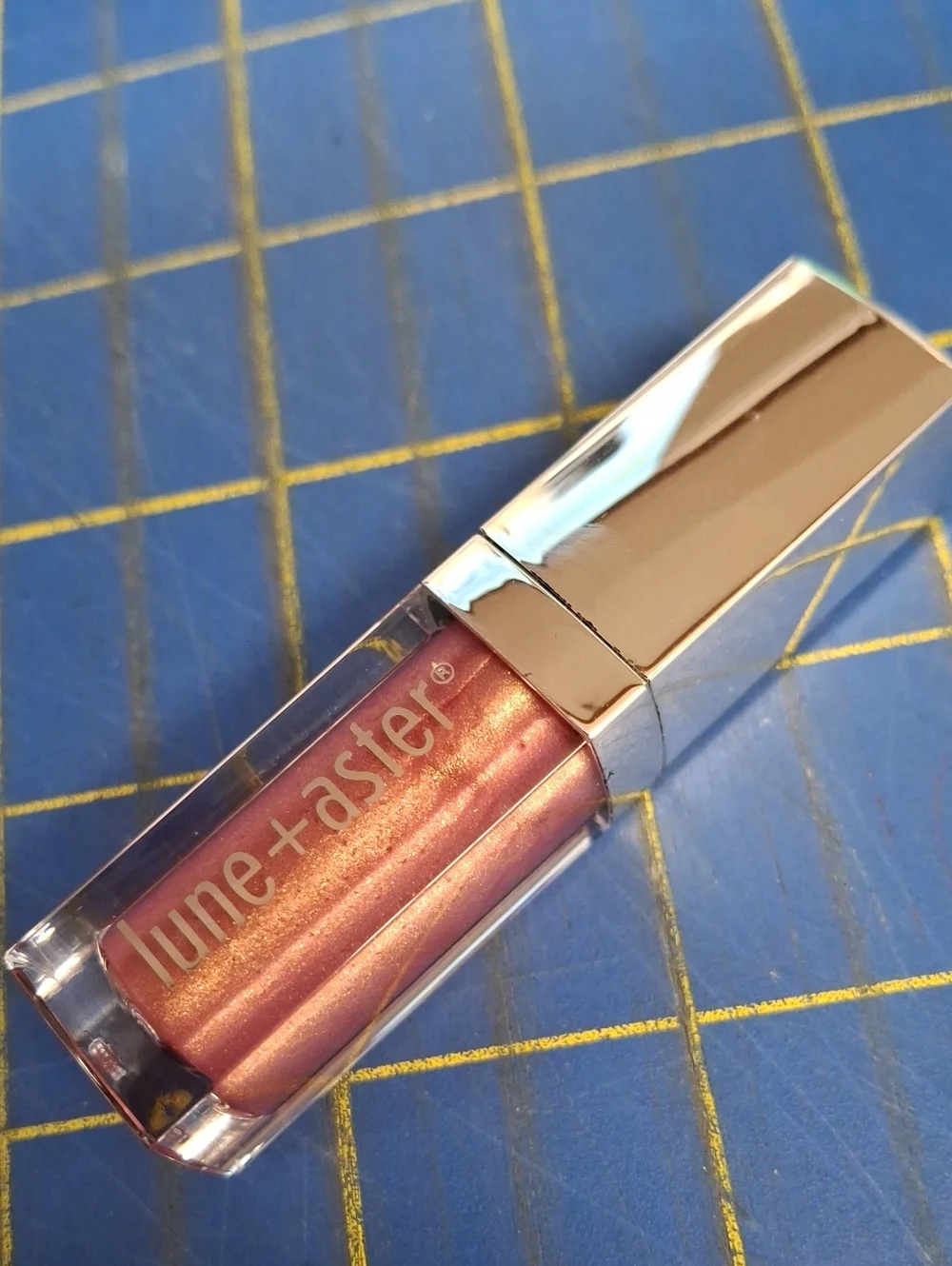 lune+aster Vit C Lip Gloss Visionary 0.12 oz New